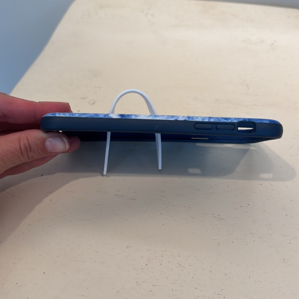Loopy iPhone Case Blue & White Ocean Design Phone Case - 6.1” Phone iPhone XR - Picture 7 of 7